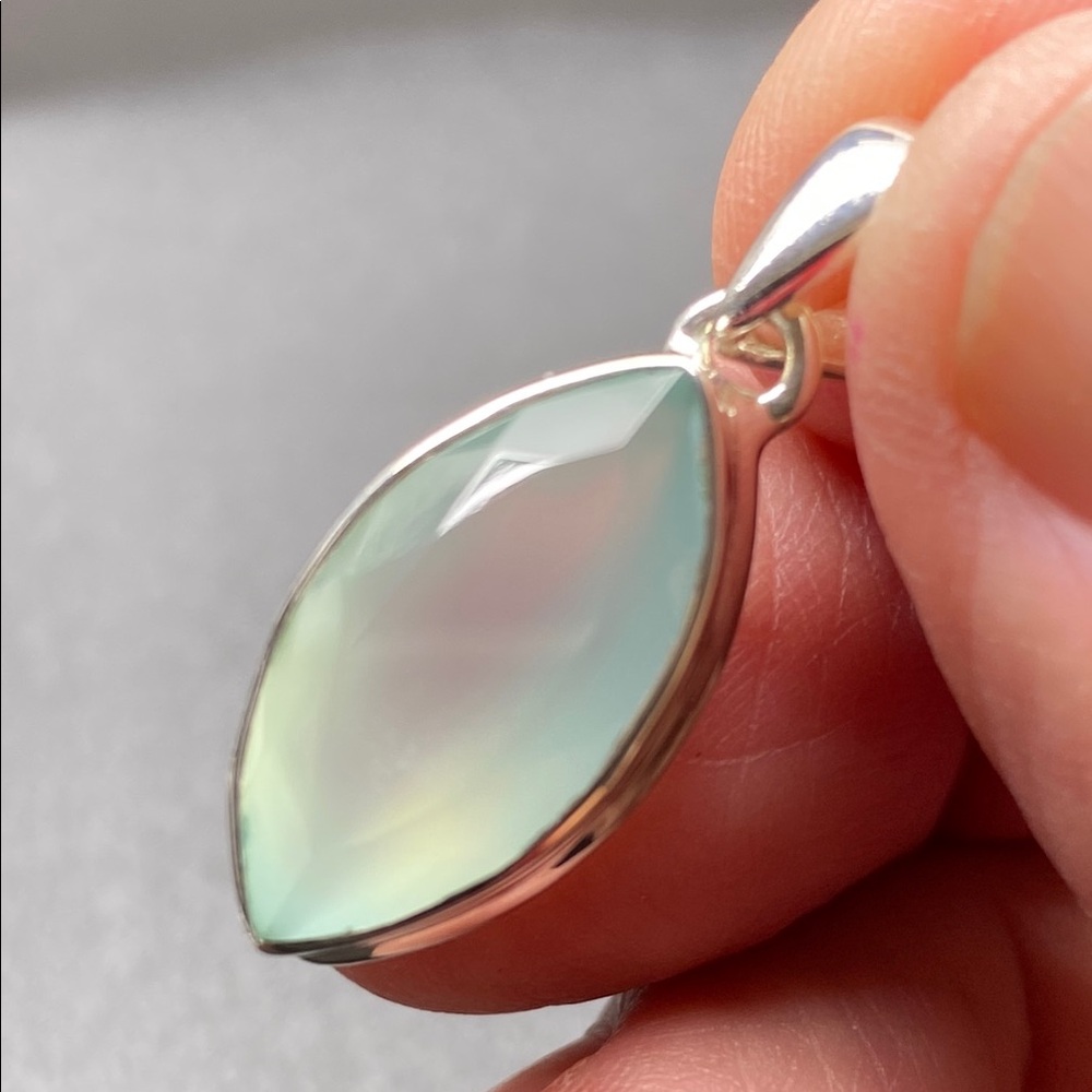 Chalcedony Aqua Pendant in Solid Sterling Silver 925 - Picture 4 of 7